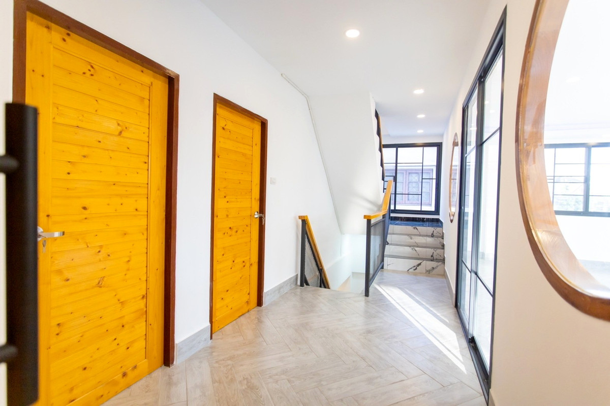 For SaleHome OfficeRatchadapisek, Huaikwang, Suttisan : CB081♛♚Home office 4 bedrooms for sale⚝Huai Khwang♜MRT Huai Khwang∞065-9423251,099-5919653▚Line@sureresidence