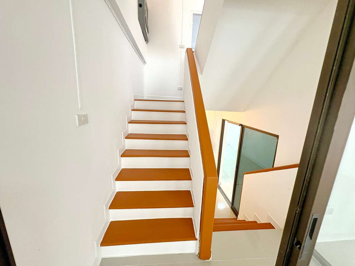 ขายทาวน์โฮมพระราม 9 เพชรบุรีตัดใหม่ RCA : CB001♛♚ทาวน์เฮ้าส์ 6 ห้องนอน ขาย⚝อินทามระ♜MRT สุทธิสาร∞065-9423251,099-5919653▚Line@sureresidence