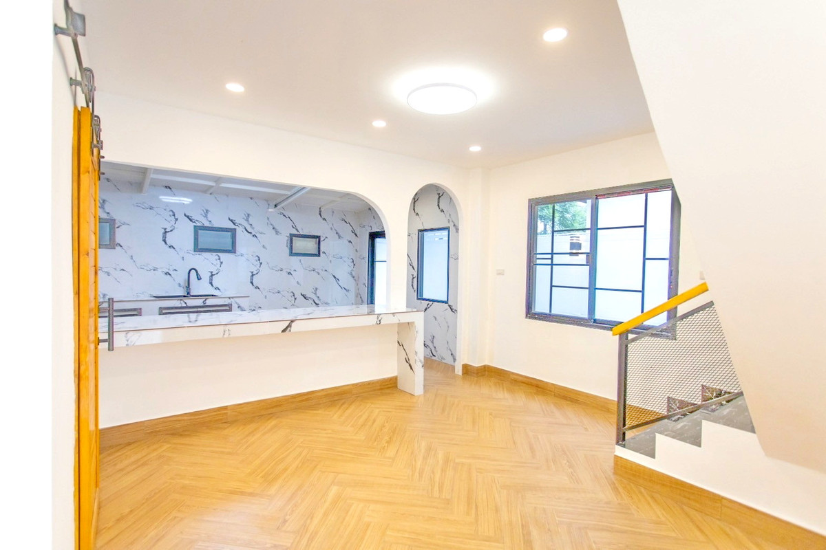 For SaleHome OfficeRatchadapisek, Huaikwang, Suttisan : CB081♛♚Home office 4 bedrooms for sale⚝Huai Khwang♜MRT Huai Khwang∞065-9423251,099-5919653▚Line@sureresidence