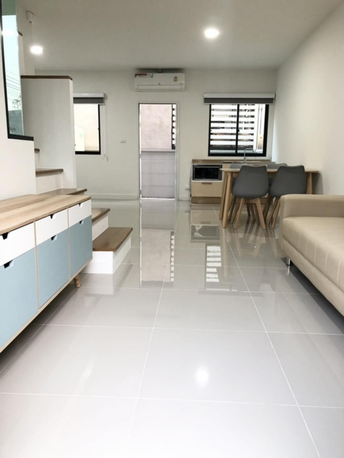 ให้เช่าทาวน์โฮมนวมินทร์ รามอินทรา : ให้เช่าทาวน์โฮม พลีโน่พหลโยธิน-วัชรพล 2 (Pleno Phaholyothin-Watcharapol 2) 