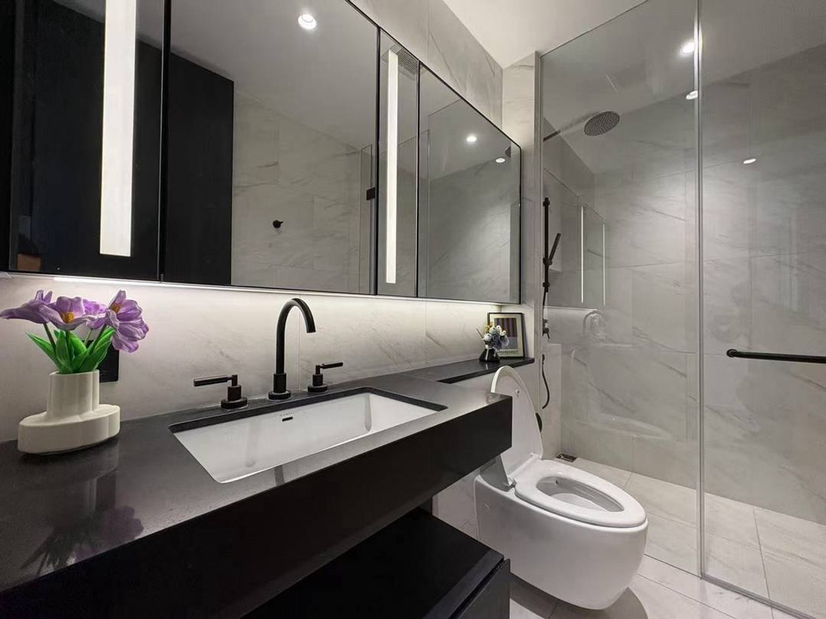 For RentCondoSathorn, Narathiwat : For rent: Tait Sathorn 12, luxury condo, large room, Sathorn area, 2 bedrooms, 99 sq m., near BTS St. Louis.