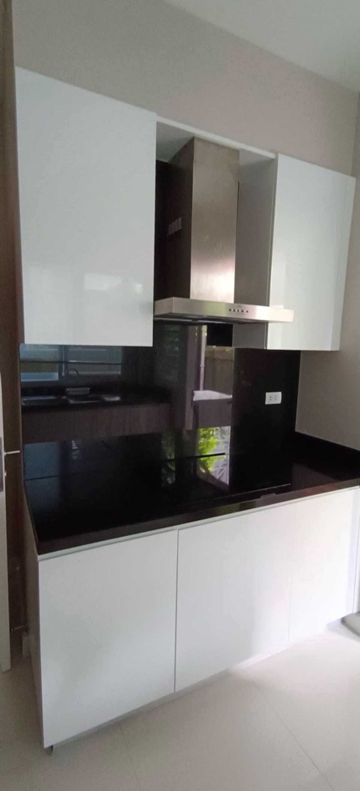 ให้เช่าบ้านสมุทรปราการ สำโรง : ให้เช่าบ้านเดี่ยว NARA BOTANIC SRINAKARIN ( นาราโบทานิค ศรีนครินทร์ )
🛏️ 3 ห้องนอน 🛁 3 ห้องน้ำ 🚗 2 ที่จอดรถ ขนาด 50 ตรว. พื้นที่ใช้สอย 185 ตรม. ✨ ราคา 65,000 บาท ✨ 