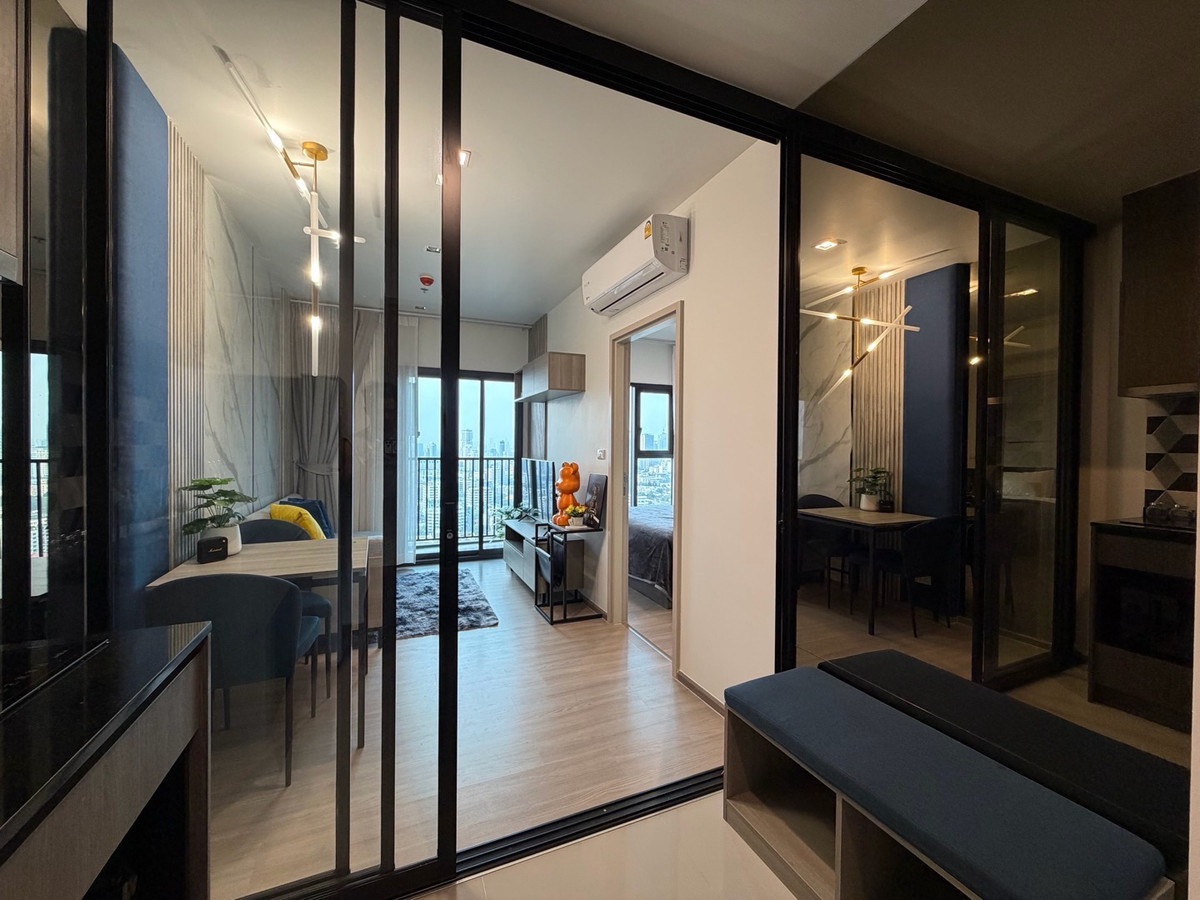 ขายคอนโดพระราม 9 เพชรบุรีตัดใหม่ RCA : ขายด่วน ✨ THE BASE Phetchaburi - Thonglor ✨ เฟอร์นิเจอร์ และ เครื่องใช้ไฟฟ้าครบ ใกล้ BTS ทองหล่อ