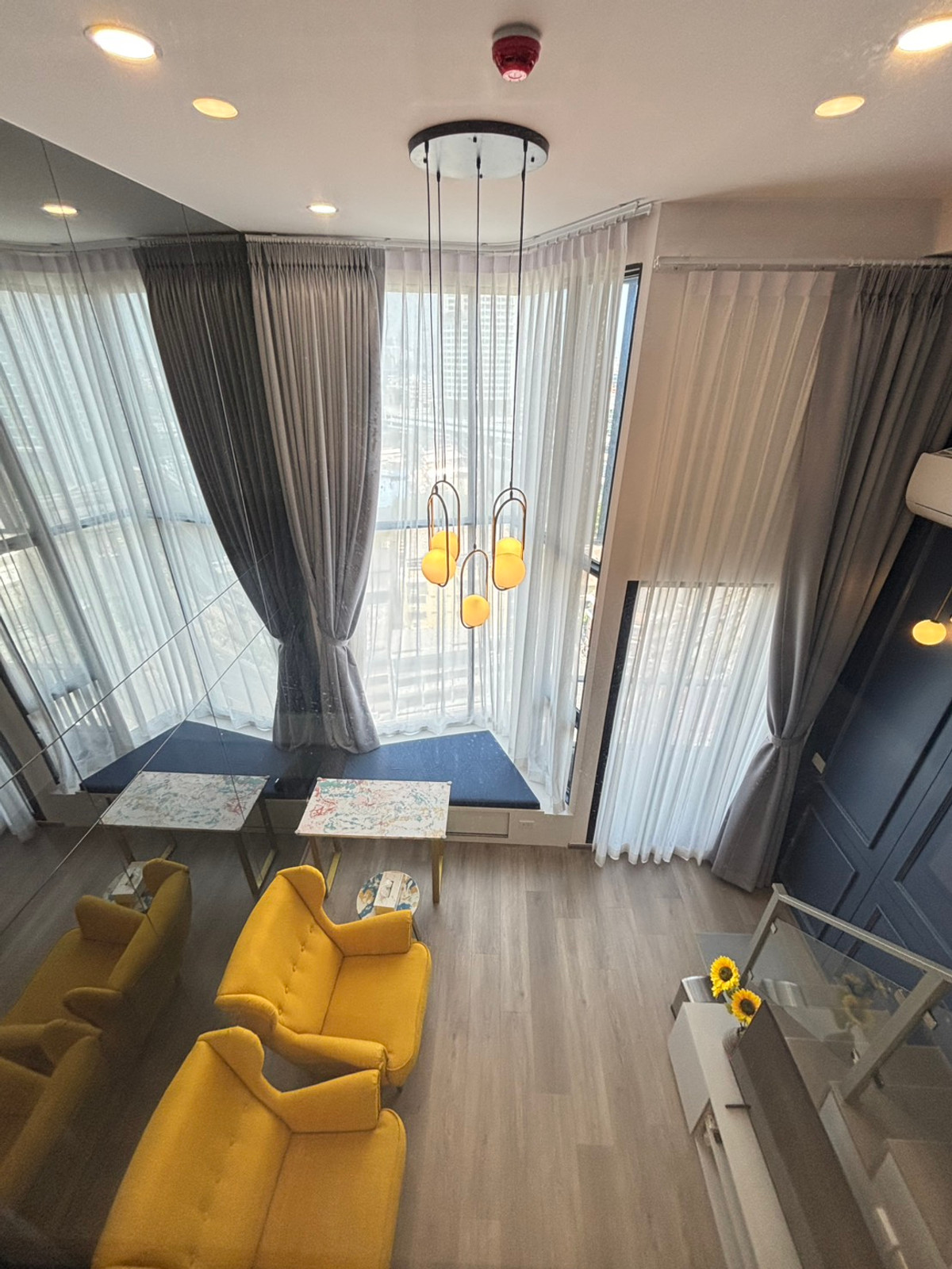 For RentCondoOnnut, Udomsuk : For rent: KnightsBridge Space Sukhumvit–Rama 4 | High ceiling Duplex | Near MRT Thailand Convention Centre | Fully furnished, ready to move in.