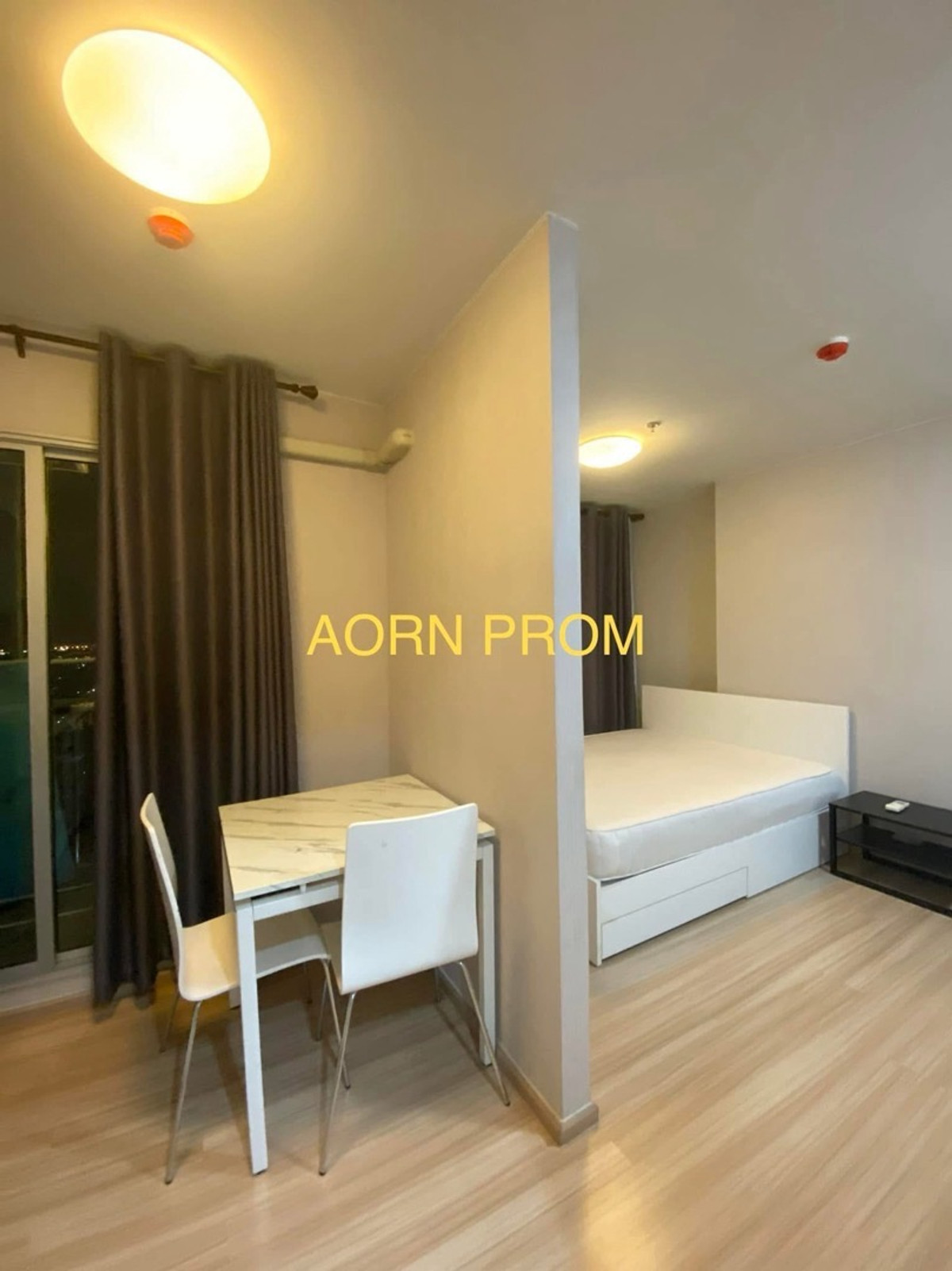 For RentCondoBang kae, Phetkasem : Very cheap, there is a washing machine 🌈 Fuse Sense Bangkae (Fuse sense Bangkae) Studio has a washing machine, air conditioner, refrigerator, TV, water heater, microwave, balcony facing north, cool room.