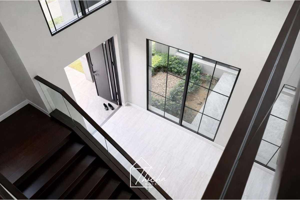 For SaleHousePhutthamonthon, Salaya : Grand Bangkok Boulevard at the park 
Luxurious house on Park Road