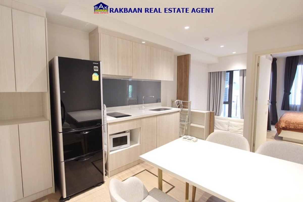 For RentCondoSukhumvit, Asoke, Thonglor : Condo for rent Runesu Runesu Thonglor Sukhumvit 33.37 sq m, 1 bedroom, 1 bathroom, fully furnished, ready to move in, on the 2nd floor (same floor as the onsen)