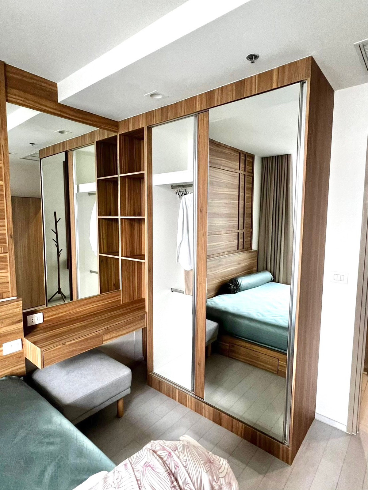 ให้เช่าคอนโดวิทยุ ชิดลม หลังสวน : ให้เช่า คอนโด  Noble Ploenchit 2 ห้องนอน ลิฟท์ส่วนตัว ใกล้ BTS เพลินจิต  ใกล้ Central Embassy & Central Chidlom