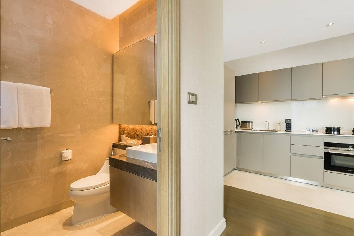 ให้เช่าคอนโดวิทยุ ชิดลม หลังสวน : ✨ Luxury Residence in the Heart of Ratchadamri – Special Promotion 85,000 THB/Month ✨