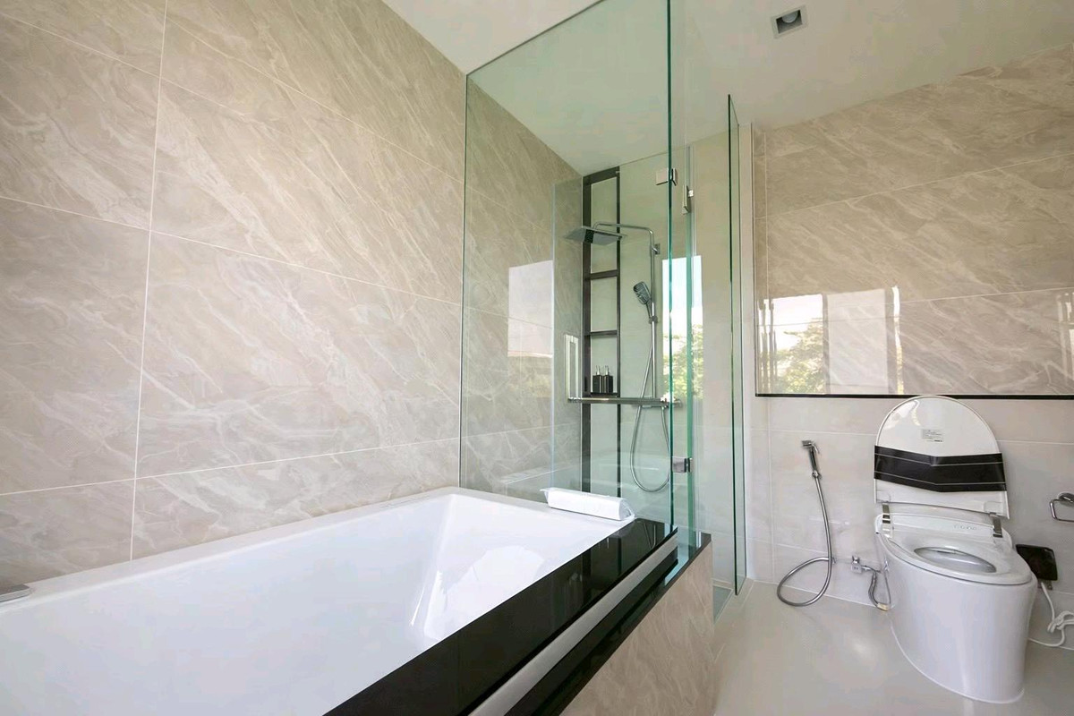 ขายบ้านเกษตร นวมินทร์ ลาดปลาเค้า : ขาย ◈ Grand Bangkok Boulevard Ramintra–Kaset Nawamin ◈ บ้านตัวอย่างแปลงพิเศษ 300 ตร.วา • ได้ทุกอย่างตามภาพราคาขาย 119,000,000 บาท