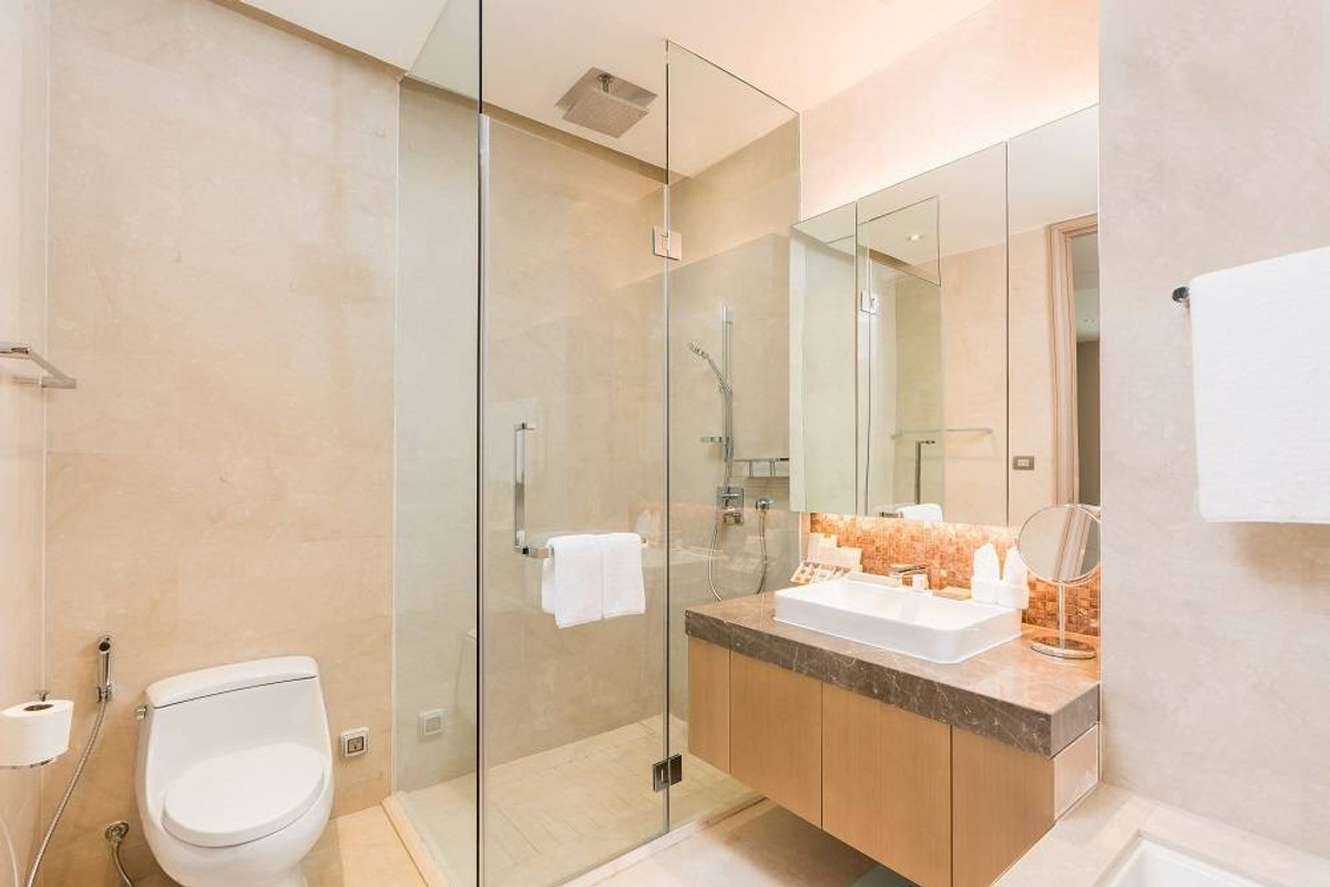 ให้เช่าคอนโดวิทยุ ชิดลม หลังสวน : ✨ Luxury Residence in the Heart of Ratchadamri – Special Promotion 85,000 THB/Month ✨