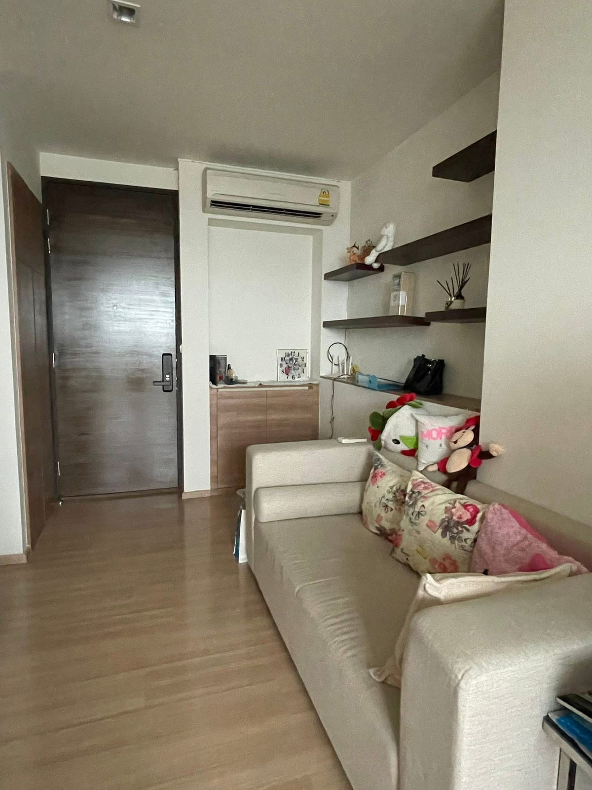 ให้เช่าคอนโดสะพานควาย จตุจักร : ให้เช่า 📍 Rhythm Phahol - Ari 📍 เฟอร์นิเจอร์ และ เครื่องใช้ไฟฟ้าครบ ใกล้ BTS สะพานควาย