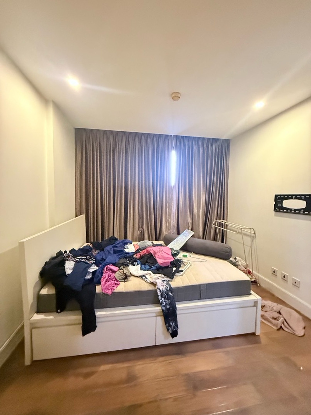 For SaleCondoSathorn, Narathiwat : **Sold as is** Collezio Sathorn-Pipat