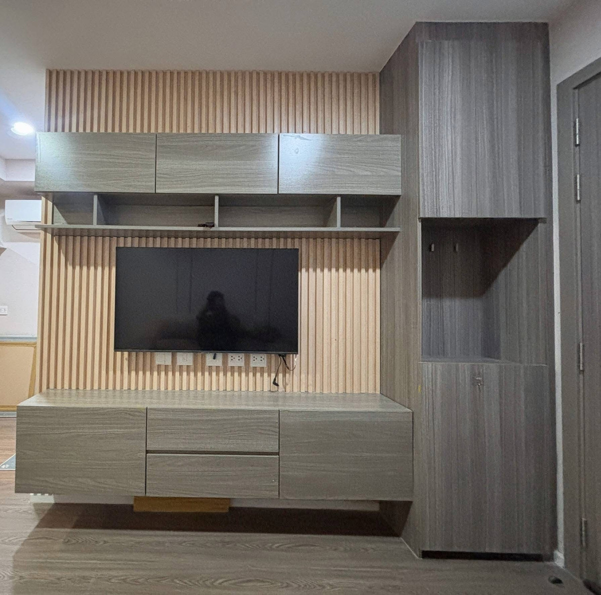 For RentCondoVipawadee, Don Mueang, Lak Si : For rent 📍 The Origin Phahol - Saphanmai 📍 Fully furnished with appliances. East-facing with great views, no obstructing buildings.