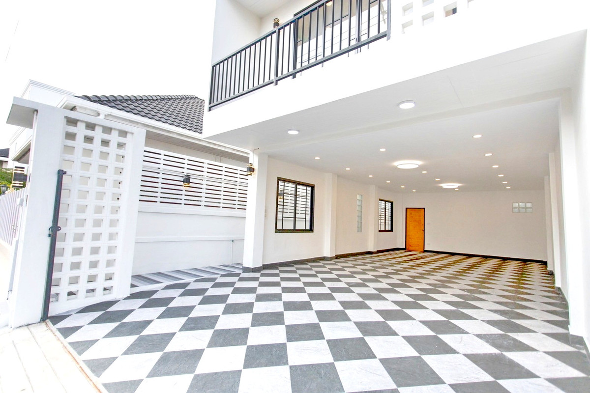 For SaleHome OfficeRatchadapisek, Huaikwang, Suttisan : CB081♛♚Home office 4 bedrooms for sale⚝Huai Khwang♜MRT Huai Khwang∞065-9423251,099-5919653▚Line@sureresidence