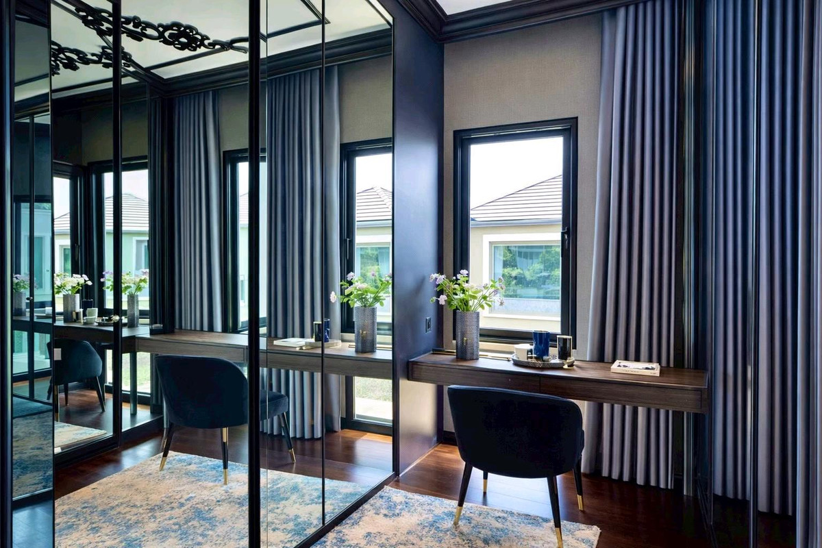 ขายบ้านเกษตร นวมินทร์ ลาดปลาเค้า : ขาย ◈ Grand Bangkok Boulevard Ramintra–Kaset Nawamin ◈ บ้านตัวอย่างแปลงพิเศษ 300 ตร.วา • ได้ทุกอย่างตามภาพราคาขาย 119,000,000 บาท