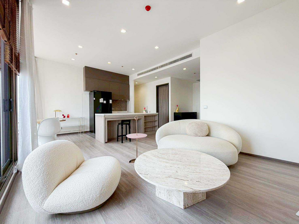 ให้เช่าคอนโดสาทร นราธิวาส : ให้เช่า คอนโด ริธึ่ม เจริญกรุง พาวิลเลี่ยน 102 ตรม ใกล้ เซ็นทรัล บางรัก