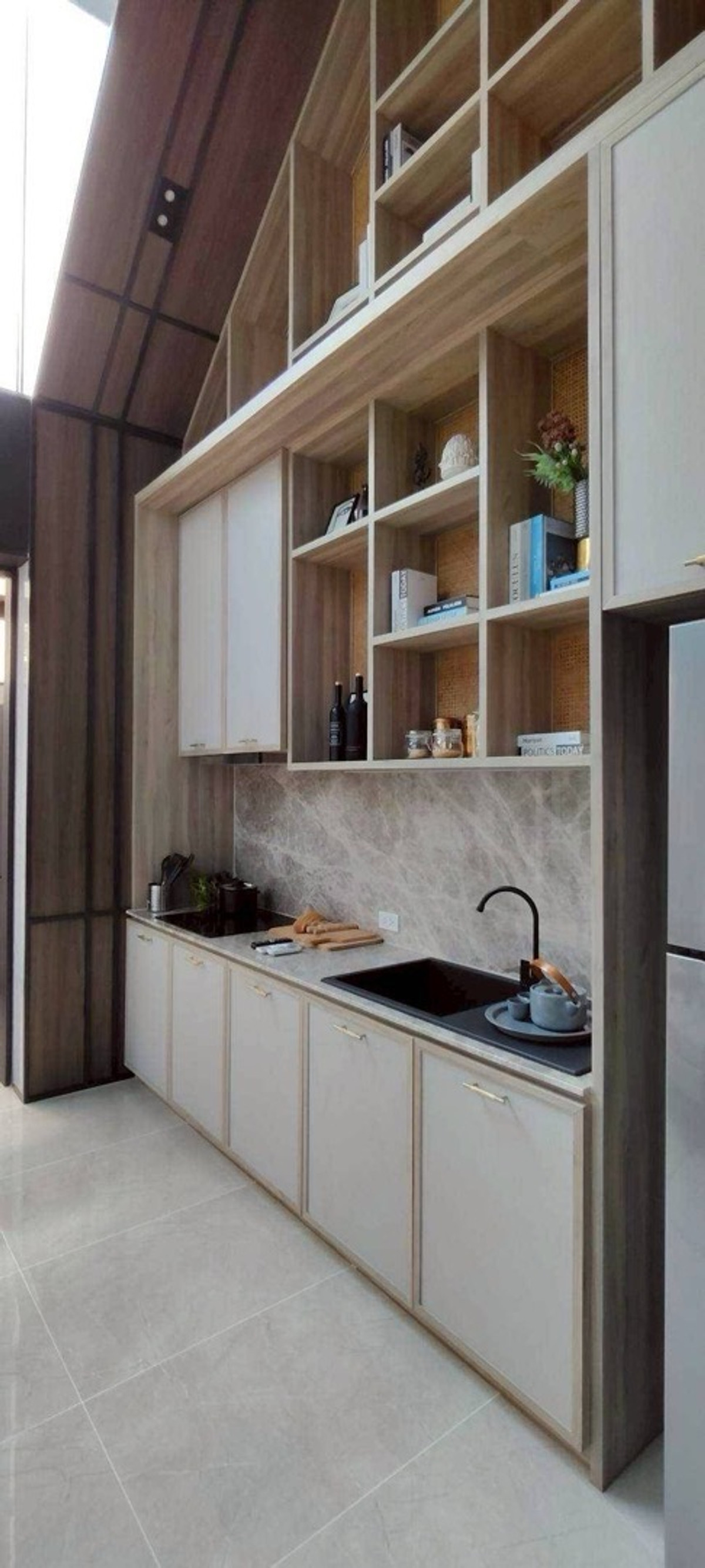 ให้เช่าทาวน์โฮมนวมินทร์ รามอินทรา : ให้เช่า/ขาย  #ทาวน์โฮมพรีเมียม 3.5 ชั้น
โครงการ Premium Place พหลโยธิน–รามอินทรา พื้นที่ 29.5 ตร.ว. | พื้นที่ใช้สอย 228.57 ตร.ม.

4 ห้องนอน | 3 ห้องน้ำ
1 ห้องนั่งเล่น | 1 ห้องทำงาน | 
1 ห้องรับแขก | 1 ห้องครัว
2 ที่จอดรถ
