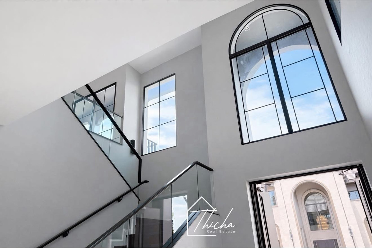 For SaleHousePhutthamonthon, Salaya : Grand Bangkok Boulevard at the park 
Luxurious house on Park Road