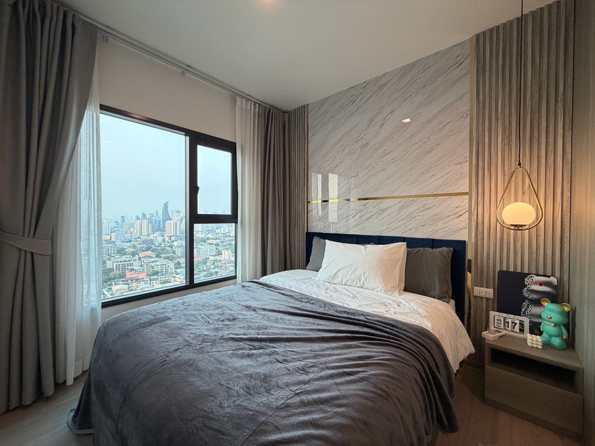 ขายคอนโดพระราม 9 เพชรบุรีตัดใหม่ RCA : ขายด่วน ✨ THE BASE Phetchaburi - Thonglor ✨ เฟอร์นิเจอร์ และ เครื่องใช้ไฟฟ้าครบ ใกล้ BTS ทองหล่อ