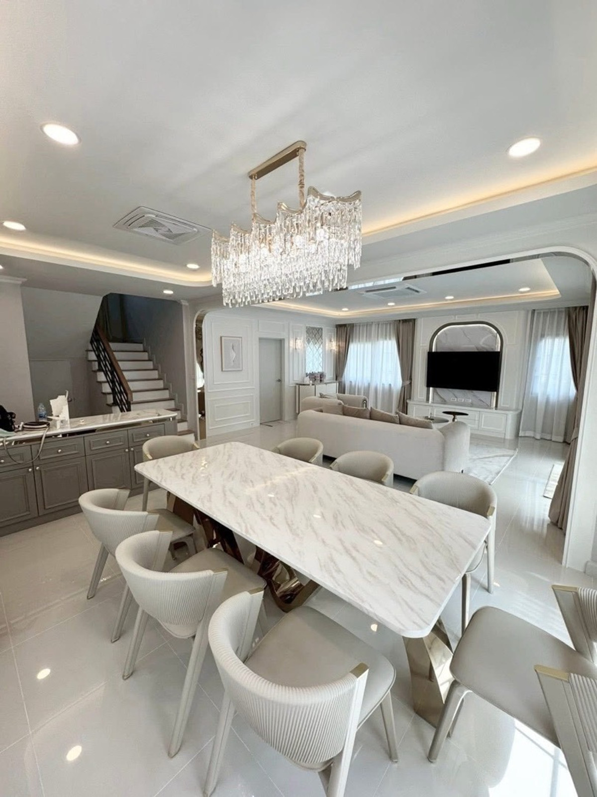 ให้เช่าบ้านบางนา แบริ่ง ลาซาล : Centro Bangna( เฟส2) Ready to move in