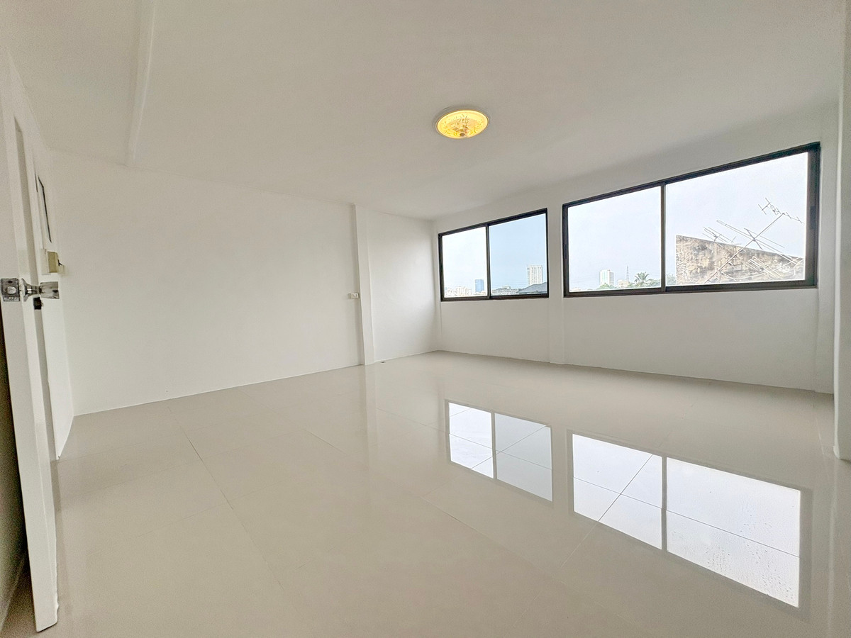 ขายทาวน์โฮมพระราม 9 เพชรบุรีตัดใหม่ RCA : CB001♛♚ทาวน์เฮ้าส์ 6 ห้องนอน ขาย⚝อินทามระ♜MRT สุทธิสาร∞065-9423251,099-5919653▚Line@sureresidence