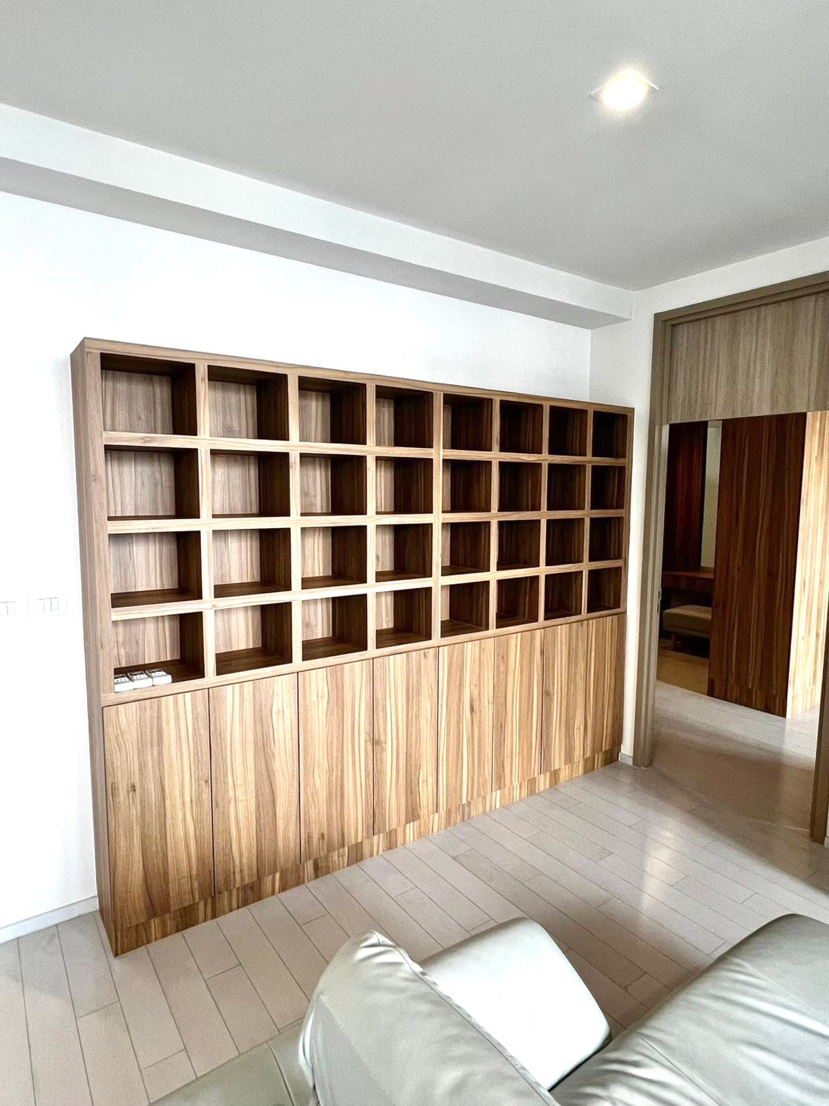 ให้เช่าคอนโดวิทยุ ชิดลม หลังสวน : ให้เช่า คอนโด  Noble Ploenchit 2 ห้องนอน ลิฟท์ส่วนตัว ใกล้ BTS เพลินจิต  ใกล้ Central Embassy & Central Chidlom