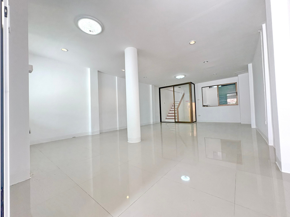 ขายทาวน์โฮมพระราม 9 เพชรบุรีตัดใหม่ RCA : CB001♛♚ทาวน์เฮ้าส์ 6 ห้องนอน ขาย⚝อินทามระ♜MRT สุทธิสาร∞065-9423251,099-5919653▚Line@sureresidence