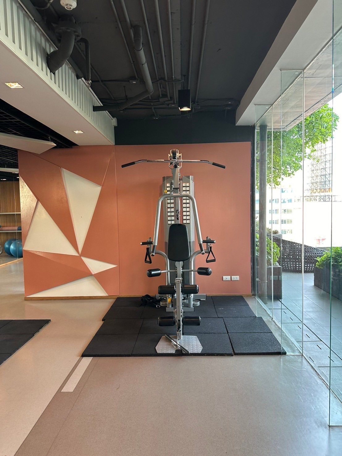 ขายคอนโดพระราม 9 เพชรบุรีตัดใหม่ RCA : 💰 ลงทุนปุ๊บ รับ Yield 6.6% ทันที! ขายพร้อมผู้เช่า The Niche Pride ทองหล่อ-เพชรบุรี (ชั้น 21) ✨