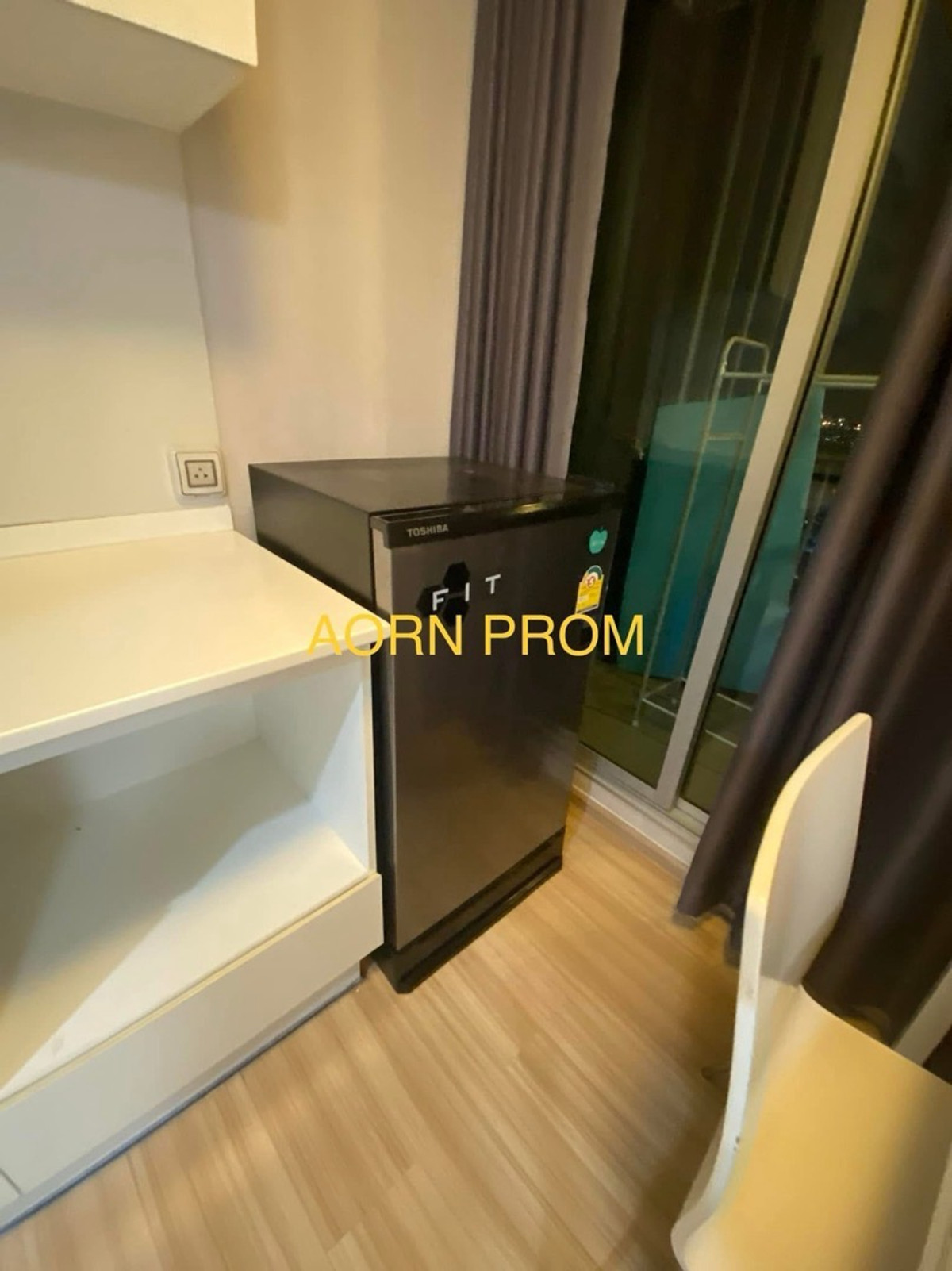 For RentCondoBang kae, Phetkasem : Very cheap, there is a washing machine 🌈 Fuse Sense Bangkae (Fuse sense Bangkae) Studio has a washing machine, air conditioner, refrigerator, TV, water heater, microwave, balcony facing north, cool room.