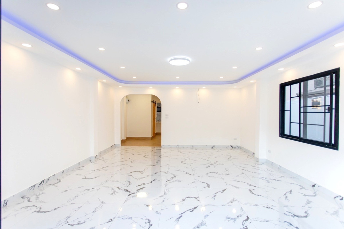 For SaleHome OfficeRatchadapisek, Huaikwang, Suttisan : CB081♛♚Home office 4 bedrooms for sale⚝Huai Khwang♜MRT Huai Khwang∞065-9423251,099-5919653▚Line@sureresidence