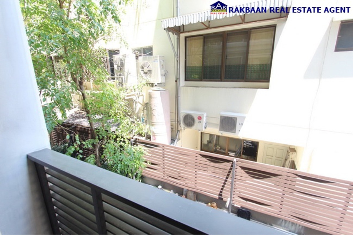 For RentCondoSukhumvit, Asoke, Thonglor : Condo for rent Runesu Runesu Thonglor Sukhumvit 33.37 sq m, 1 bedroom, 1 bathroom, fully furnished, ready to move in, on the 2nd floor (same floor as the onsen)