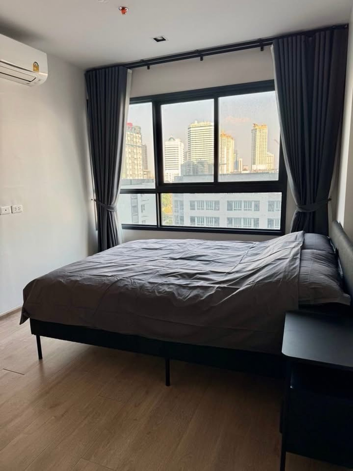 ให้เช่าคอนโดพระราม 9 เพชรบุรีตัดใหม่ RCA : 🏢 ให้เช่า IDEO Rama 9 - Asoke (ไอดีโอ พระราม 9 - อโศก)
(B6902027)
📌 ใกล้ MRT พระราม 9 เดินทางสะดวก ใจกลางเมือง

💰 ค่าเช่าเพียง 22,500 บาท / เดือน
📄 สัญญาเช่า 1 ปี
💵 มัดจำ 2 เดือน + ล่วงหน้า 1 เดือน