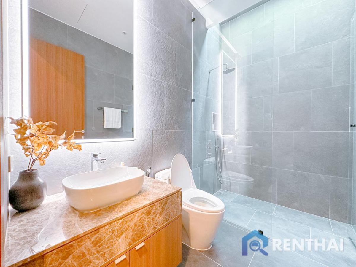 ขายบ้านภูเก็ต : สำหรับ ขาย วิลล่า  ที่ Amber Chamber