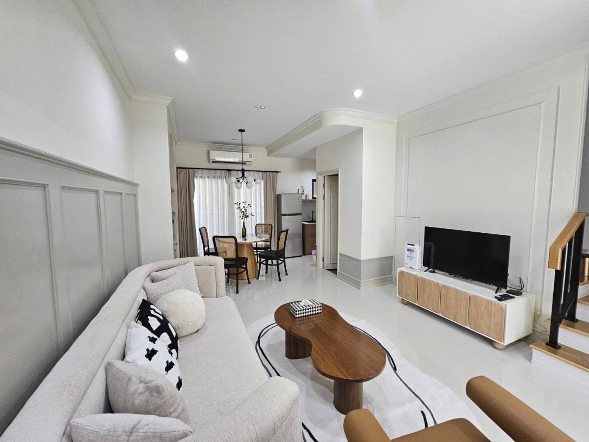 ให้เช่าบ้านลาดกระบัง สุวรรณภูมิ : AB05962 - Banklangmuang Rama 9  :  บ้านกลางเมือง พระราม 9 : Banklangmuang Rama 9  :  บ้านกลางเมือง พระราม 9 -