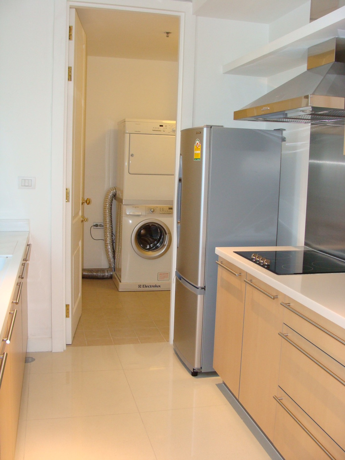 For RentCondoWitthayu, Chidlom, Langsuan, Ploenchit : Luxury condo for rent, Athenee Residence Ploenchit, 2 bedrooms, area 132 sq m., with hotel-level amenities, near BTS Ploenchit.