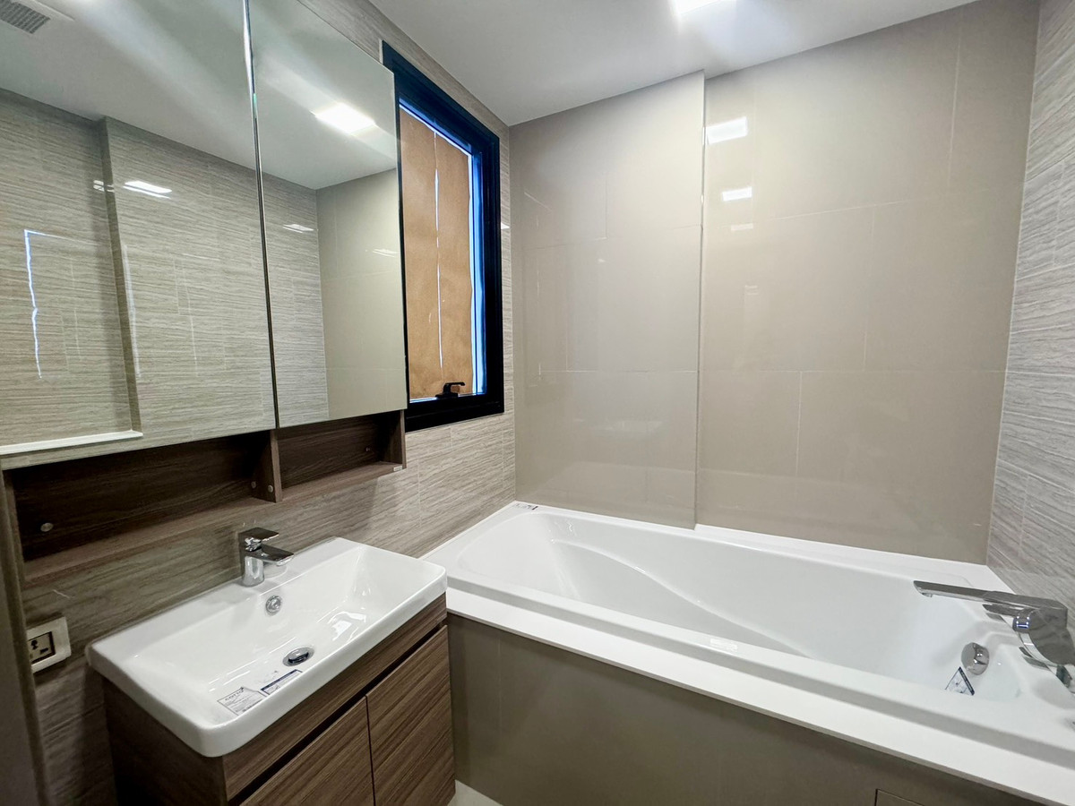 คอนโดบางซื่อ วงศ์สว่าง เตาปูน : 🏙 Rare Unit! ขาย / ให้เช่า คอนโด The Privacy Taopoon Interchange 2 ห้องนอน วิวโล่ง ใกล้ MRT เตาปูน เพียง 350 เมตร