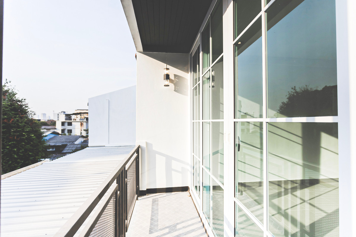 ขายอาคารพาณิชย์โชคชัย4 ลาดพร้าว71 : CB032♛♚อาคารพาณิชย์ 4 ห้องนอน ขาย⚝ลาดพร้าว♜MRT ภาวนา∞065-9423251,099-5919653▚Line@sureresidence