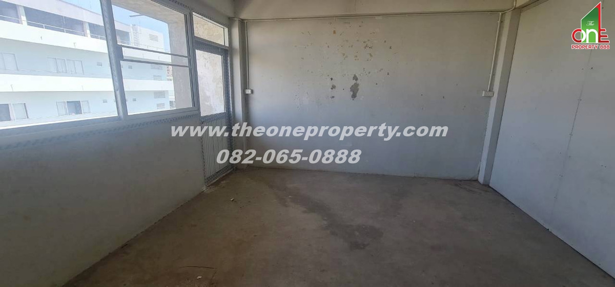 ขายอาคารพาณิชย์นครปฐม : อาคารพาณิชย์ 4.5 ชั้นหลังริม 20 ตรว. ซ.เพชรเกษม99แยก2 ถ.เพชรเกษม ต.อ้อมใหญ่ อ.สามพราน จ.นครปฐม