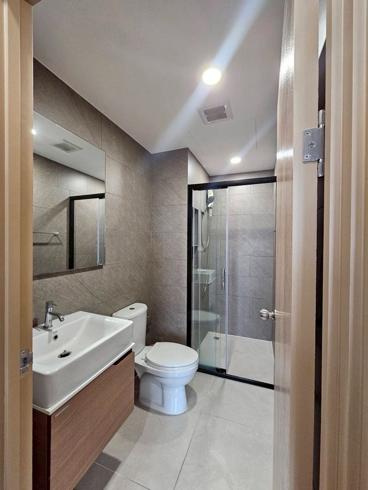 For RentCondoBang kae, Phetkasem : #Z4848💥 050369 🔥Condo for rent The LIVIN Phetkasem (original code Z4510)