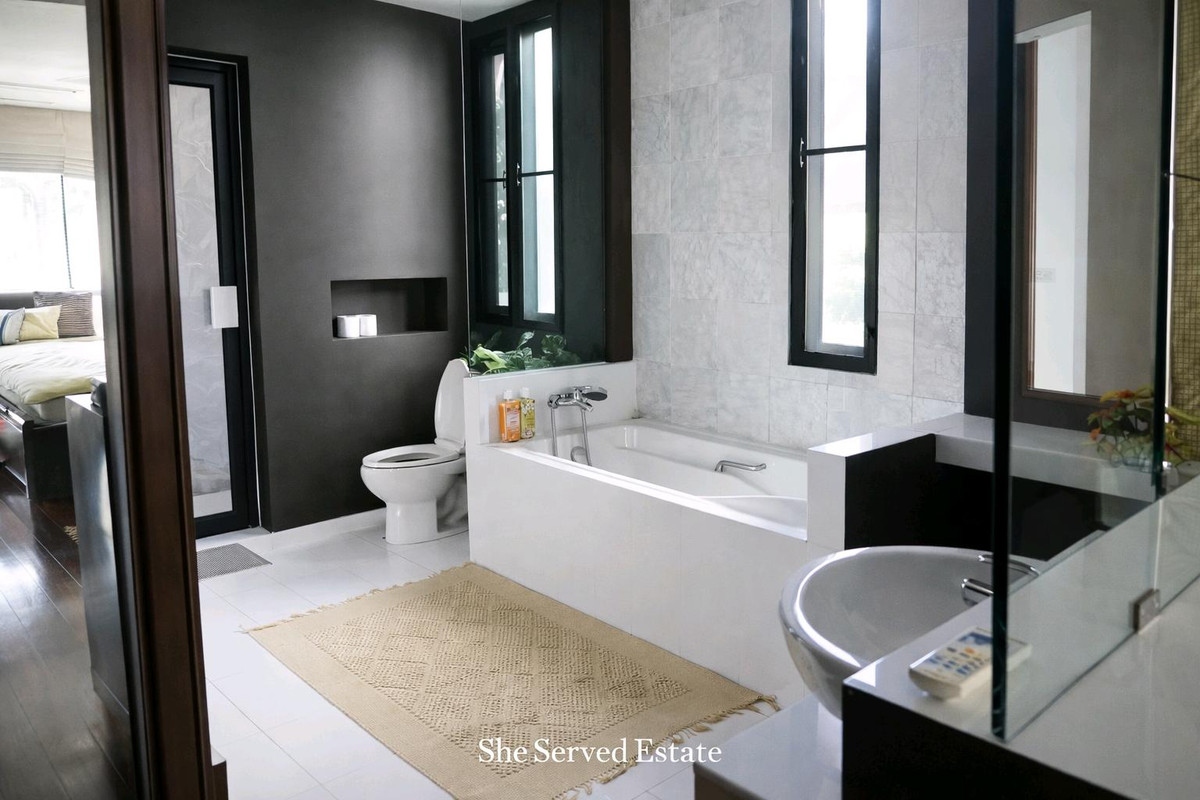 For RentSukhumvit, Asoke, Thonglor : Baht/month