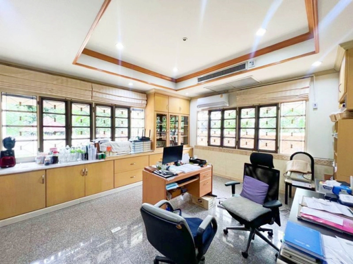 ขายบ้านนวมินทร์ รามอินทรา : บ้านเดี่ยวแปลงใหญ่ หมู่บ้านชัยพฤกษ์ รามอินทรา วัชรพล 259 ตร.วา (2 โฉนด) วัชรพล สุขาภิบาล 5 ใกล้ทางด่วน