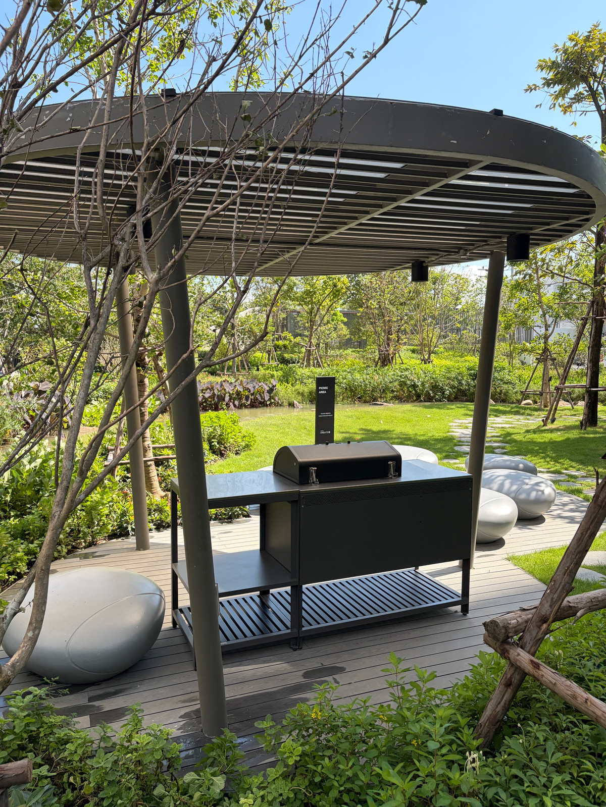 ให้เช่าคอนโดเลียบทางด่วนรามอินทรา : ✨ ปล่อยเช่าคอนโด Noble Create รามอินทรา – เกษตรนวมินทร์  วิวสระ | ห้องสวยสไตล์มินิมอล | พร้อมอยู่