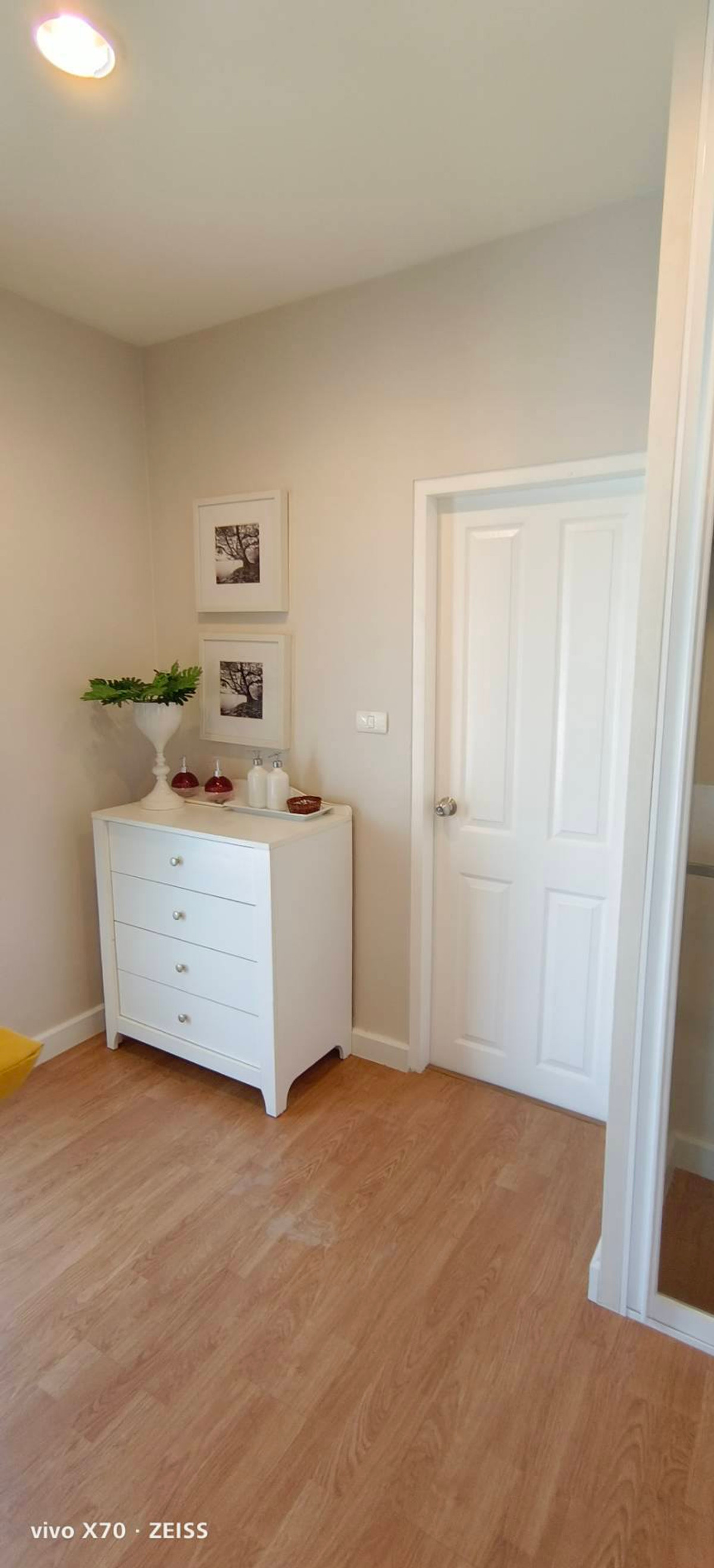 ให้เช่าบ้านสมุทรปราการ สำโรง : ให้เช่า 50ตรว 3นอน3น้ำ บ้านเดี่ยว 2 ชั้น นารา โบทานิค ศรีนครินทร์ 