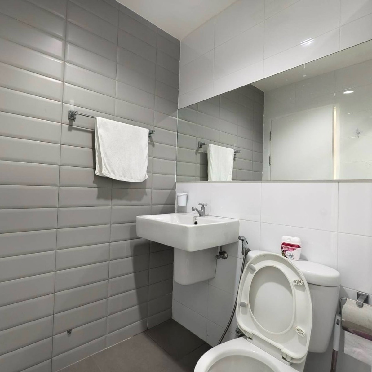 For RentCondoOnnut, Udomsuk : special price 12,999/ month can Negotiated 1 bedroom