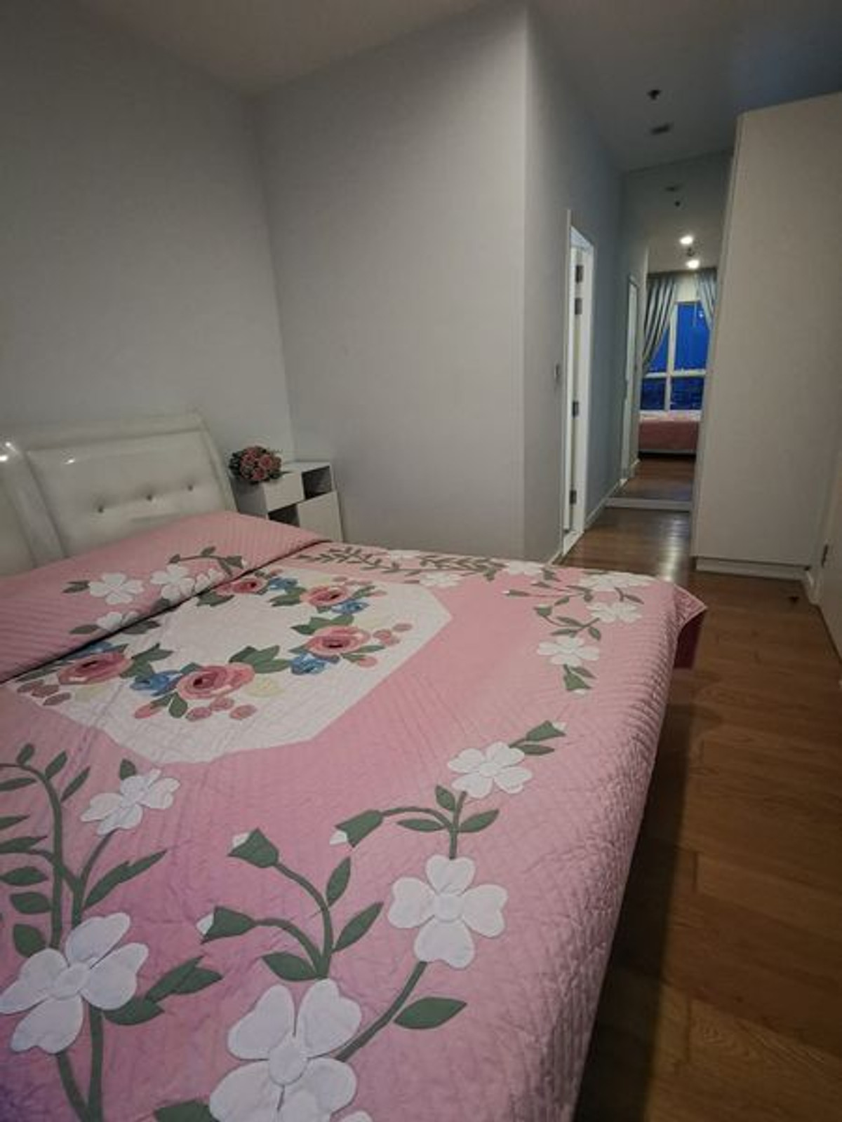 For RentCondoRatchathewi,Phayathai : Condolette Ize Ratchatewi【𝐑𝐄𝐍𝐓】🔥A compact yet well-proportioned room in a modern style, perfect for those who want a flexible living space.🔥 Contact Line ID: @hacondo