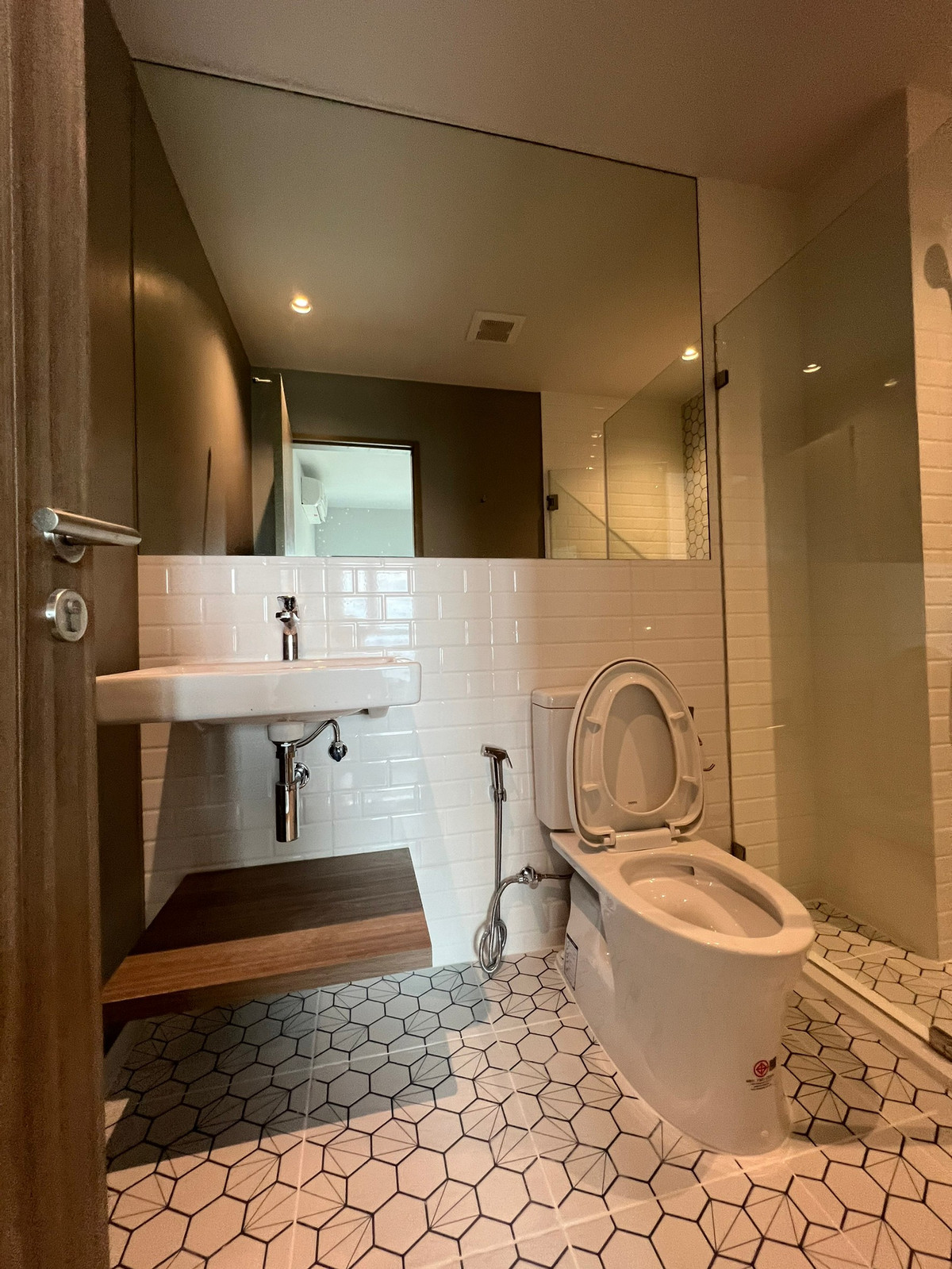 For RentCondoThaphra, Talat Phlu, Wutthakat : ❗For rent Altitude Unicorn Sathorn - Tha Phra 2 bedrooms, 2 bathrooms, complete electrical appliances. Convenient transportation near BTS Talat Phlu.