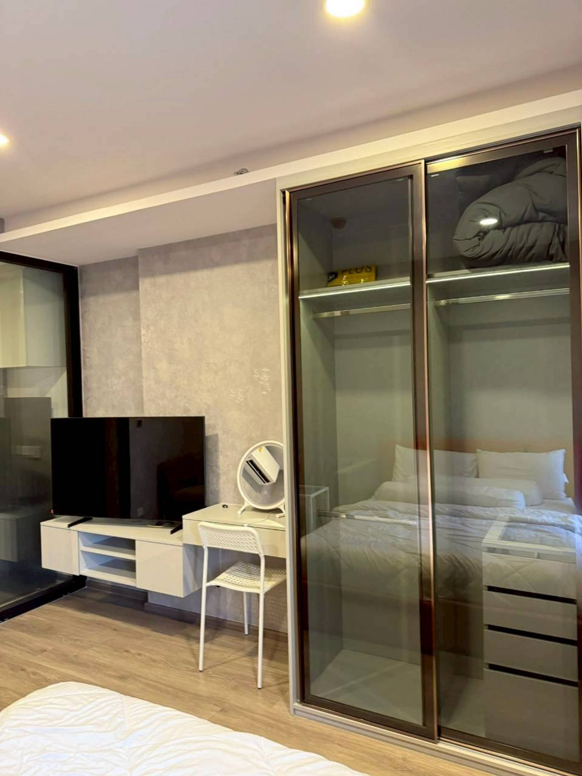 For RentCondoRatchadapisek, Huaikwang, Suttisan : ✅ SHB114 ✅ Line : @p2nproperty