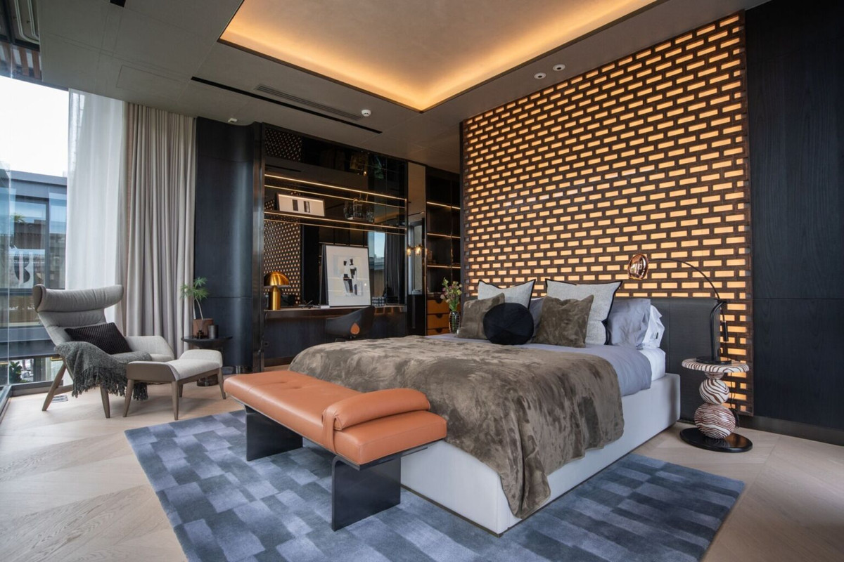 ขายบ้านบางซื่อ วงศ์สว่าง เตาปูน : Sonle Residences: 180sqwah 1,365sqm. 5bed 8bath 3storey private pool 260,000,000 Am: 0656199198