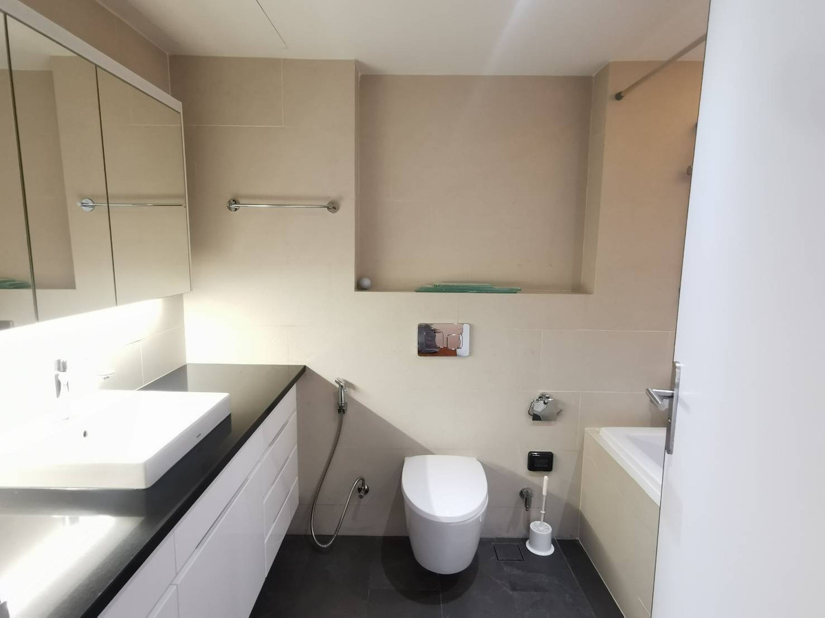 ขายคอนโดวิทยุ ชิดลม หลังสวน : Somkid Garden: 3bed 3bath 251.40sqm. 68,500,000 Am: 0656199198 Renovated Fully furnished 